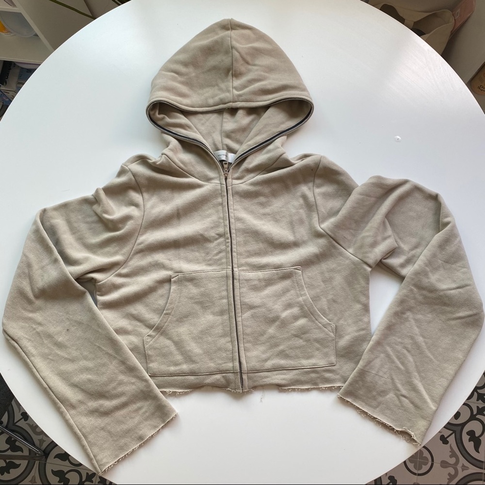 cropped beige hoodie w/ exaggerated long sleeves